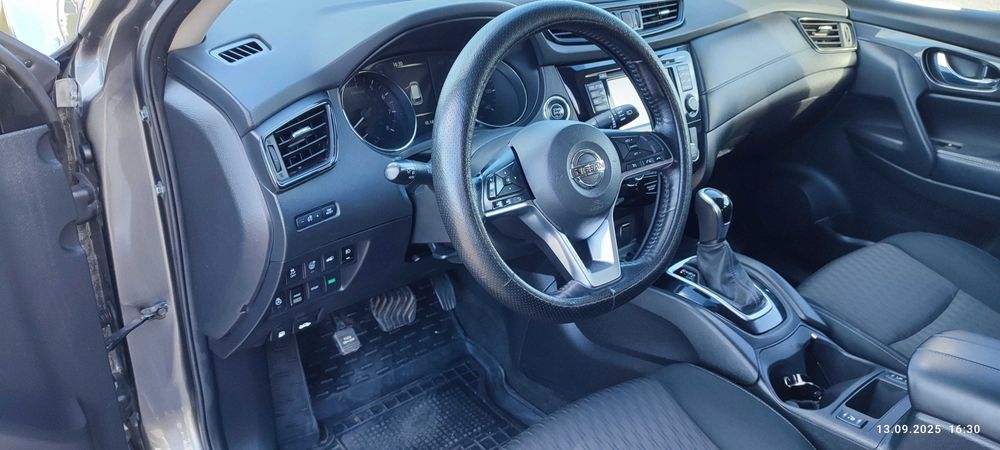 Nissan Rogue 2017  SV premium