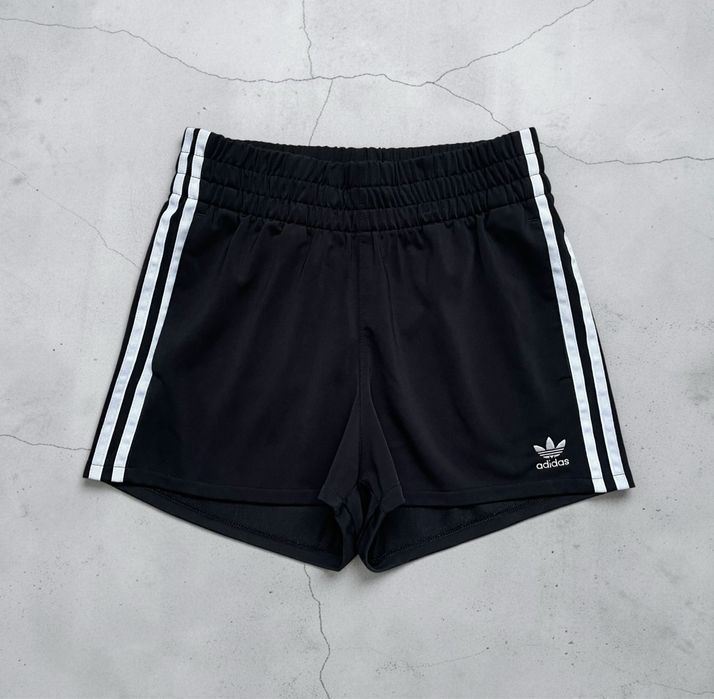Жіночі шорти Adidas оригінал