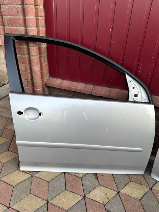 Двері Дверка VW Volkswagen Golf 5 Хачбек LA7W Рідна фарба