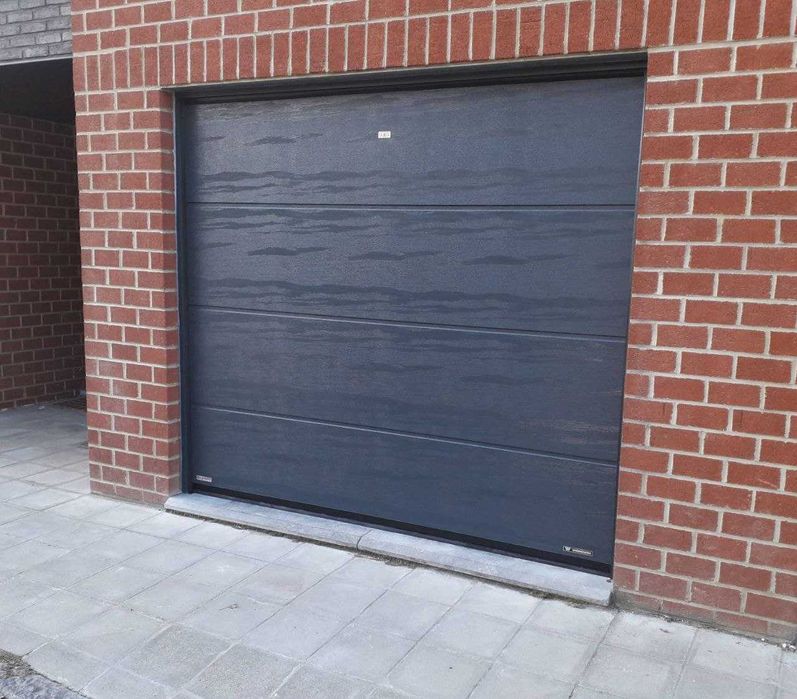 Автоматичні ворота гаражні секційні ТМ Wisniowski шир.3000 вис.2375