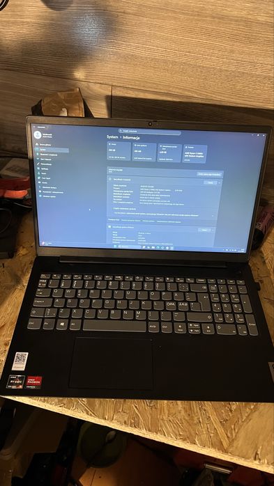 Lenovo V15 G2 ryzen 5 5500