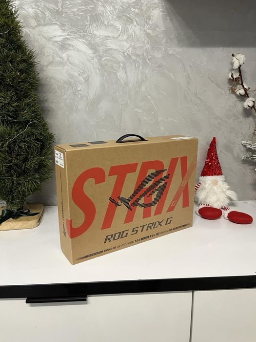 Ноутбук ASUS ROG Strix G16 Ultra 7-255HX/32GB/1TB RTX5070Ti 165Hz