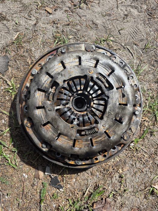 Sprzeglo docisk dwumasa bmw e87 e90 e60 177km komplet