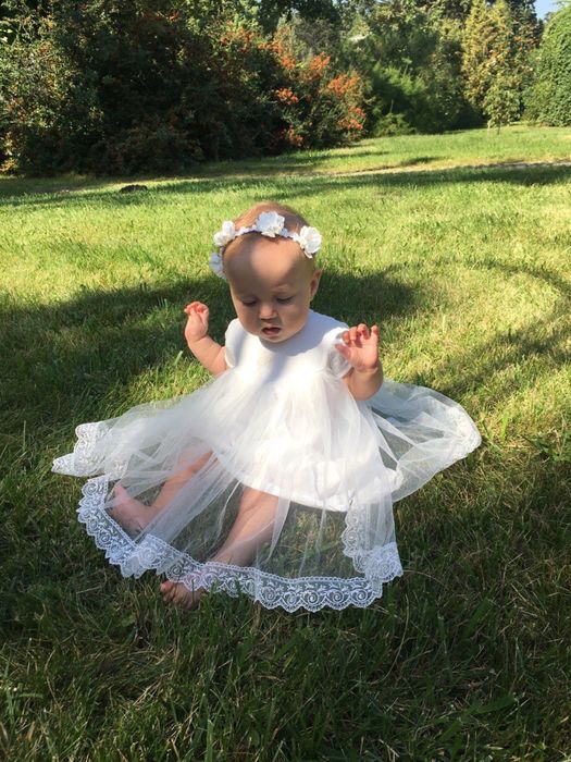 Сукня на хрестини