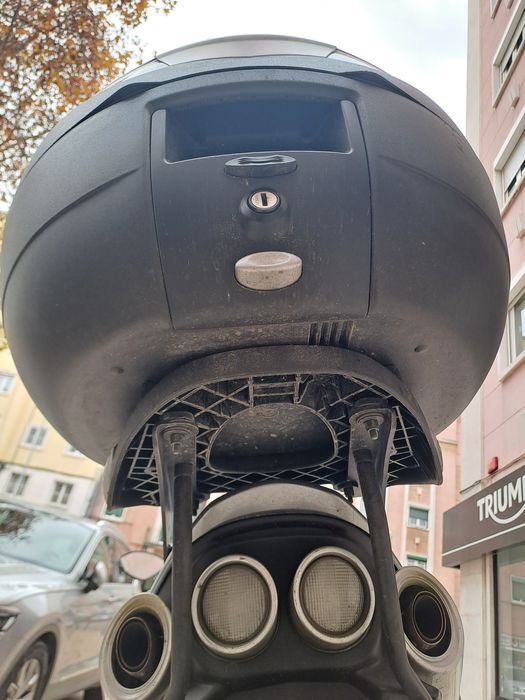 Top Case GIVI Suzuki GSR 600