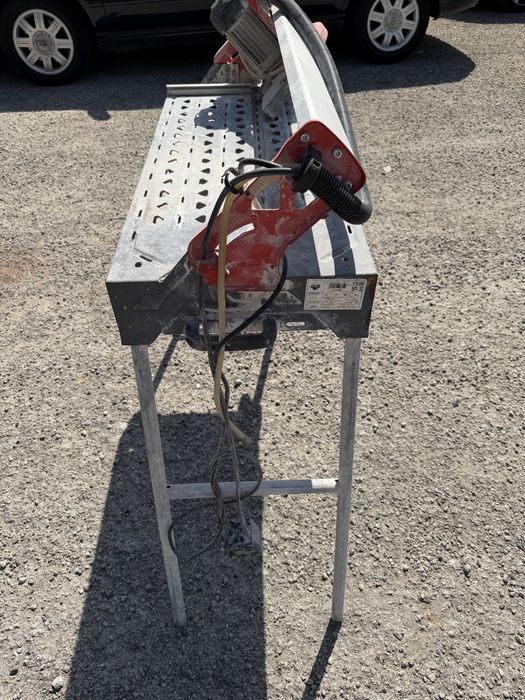 Maquina de corte para tijoleira - RUBI