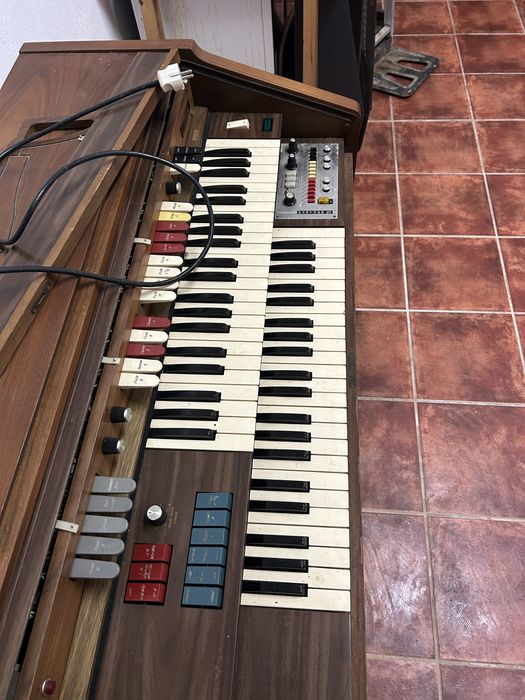 Orgão Farfisa Modelo 112460