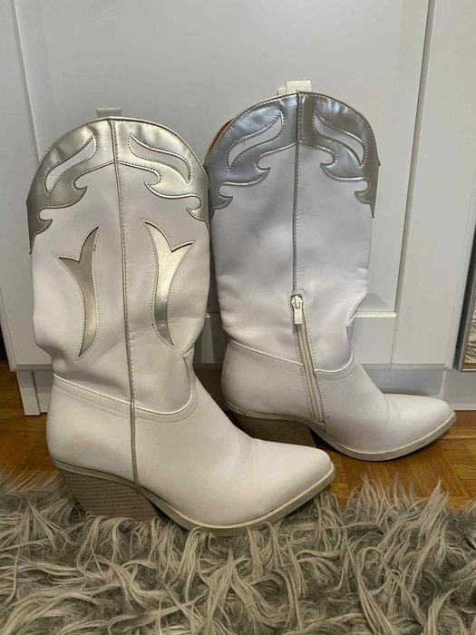 białe kowbojki do połowy łydki ze srebrnymi elementami cowboy boots 38