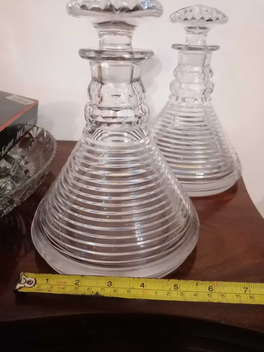 Par de Garrafas Decanter de Licor de Cristal Lapidado