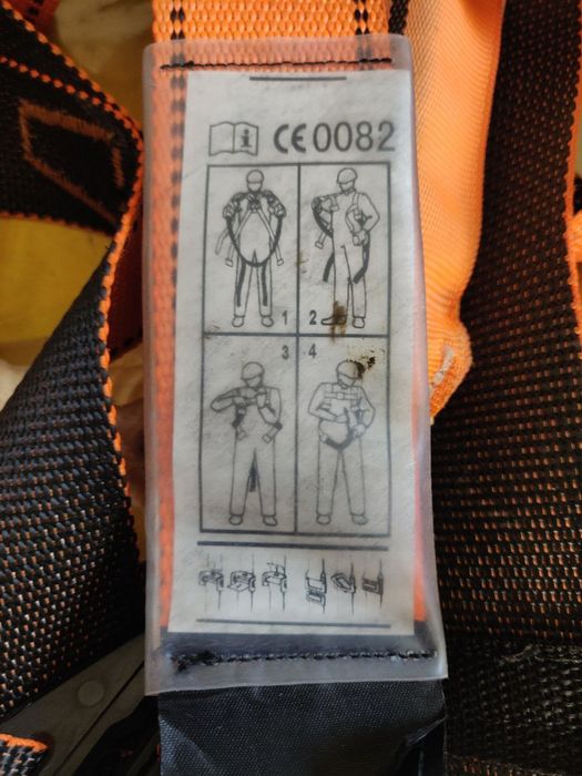 Szelki bezpieczeństwa z liną