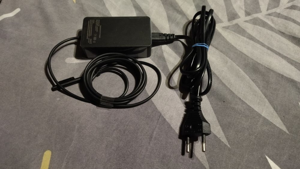 Блок живлення A1706 65W 15V 4A для Microsoft Surface Book Pro 3-6