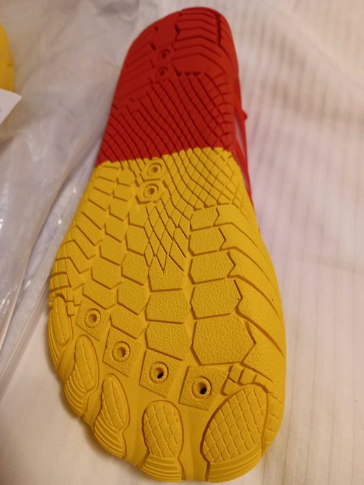 Buty do wody , na kamieniste plaże ,