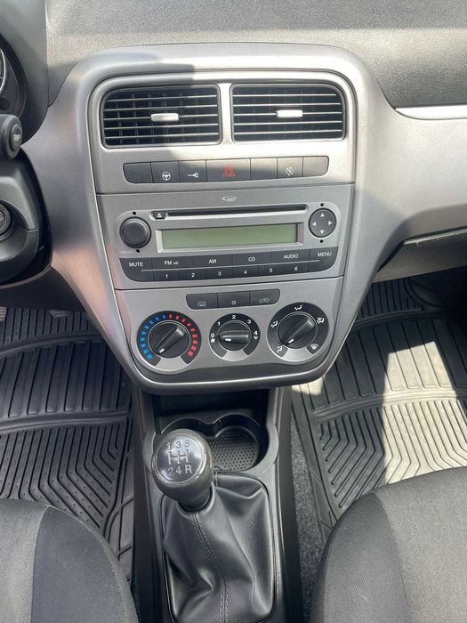 Fiat Punto Comercial 4 lugares