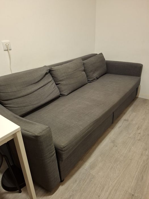 Sofá 3 lugares com arrumação