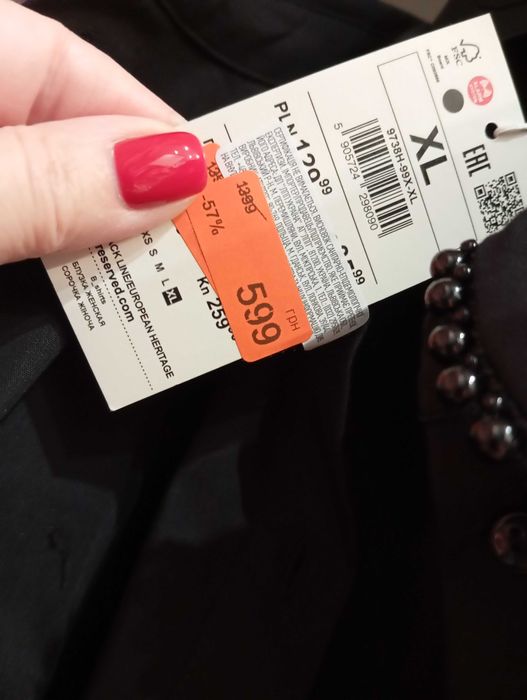 Блуза с цветком последняя! размер Л-ХЛ, цена ниже сейла!