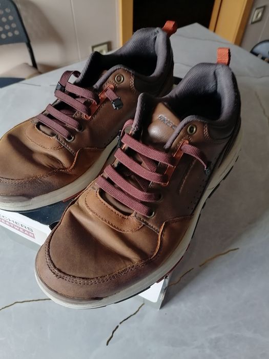 Sapatilhas skechers  castanhas