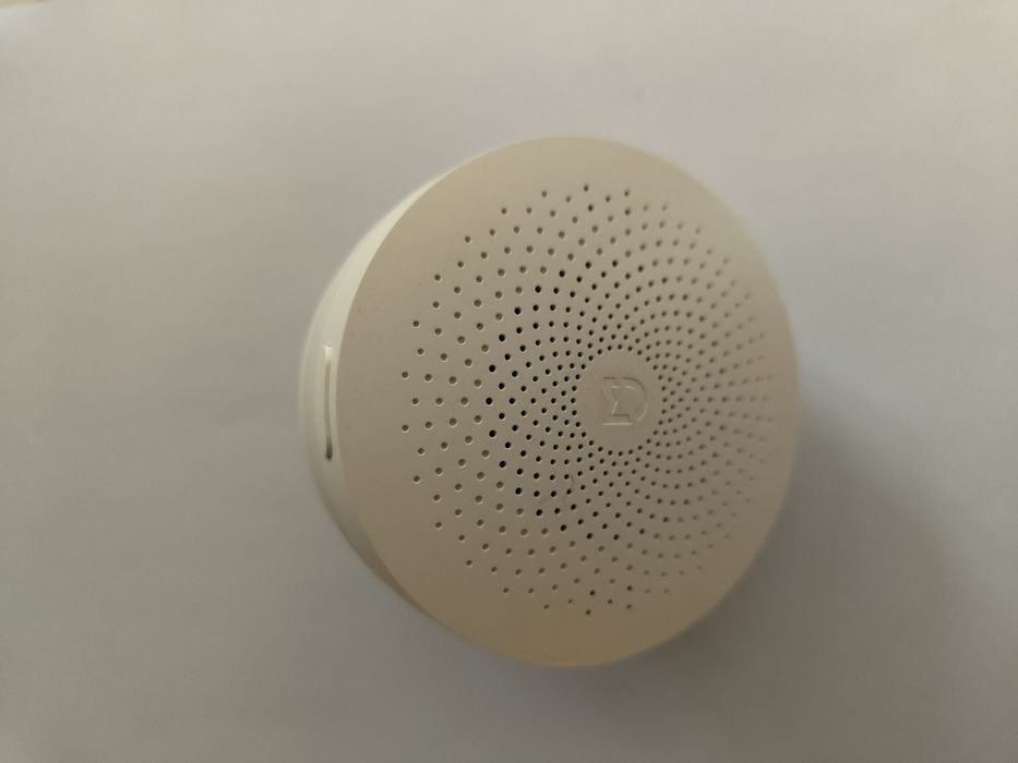Wi-Fi Шлюз Xiaomi для умного дома з інтернет-радіо і підсвіткою