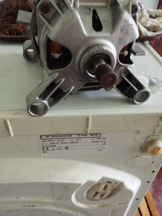 пралки Bosch waa16161pl, двигун