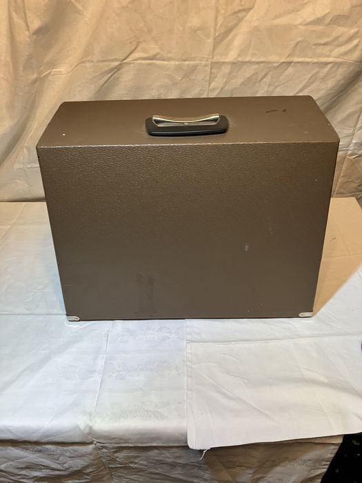 Maszyna do szycia Łucznik 702 walizka Tur2 plus 100 igieł