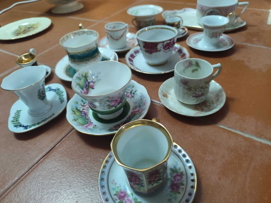 Conjuntos de Porcelana Limoges, Vista Alegre e mais