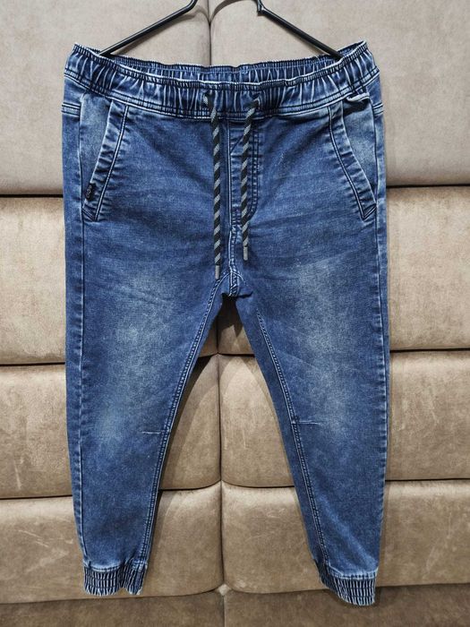 Spodnie jeansowe Jogger niebieskie przecierane CROPP rozmiar S