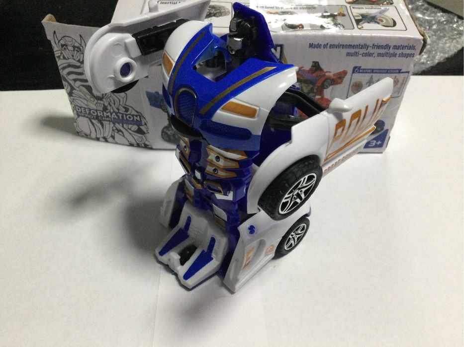 Машинка трансформер робот