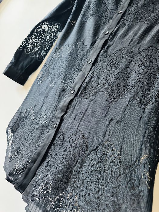 Czarna koronkowa koszula