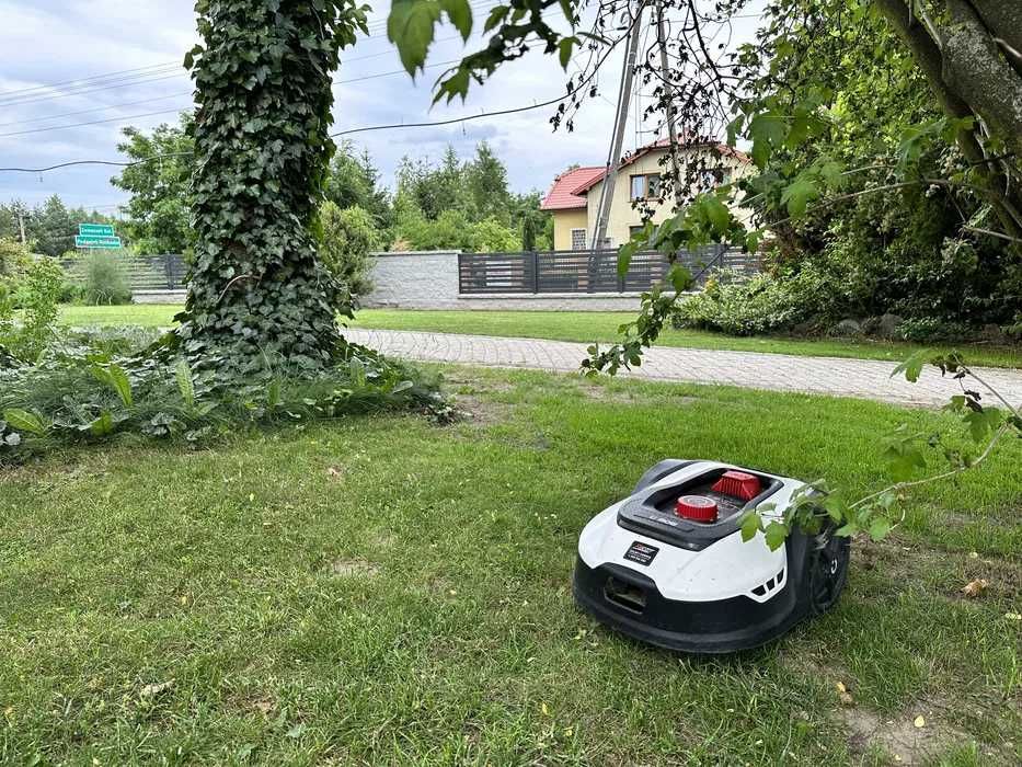 Robot koszący Cedrus C-MOW M6 600m² SPRZEDAŻ - MONTAŻ - SERWIS