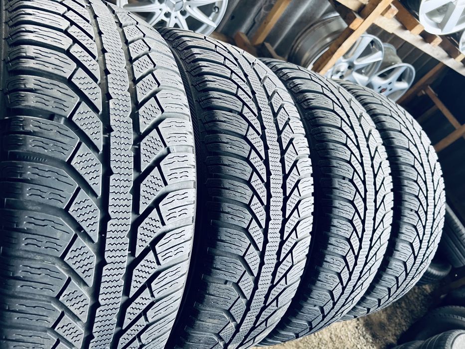 Шини Резина Зимові 215 60 16 Semperit Master-Grip2 4шт