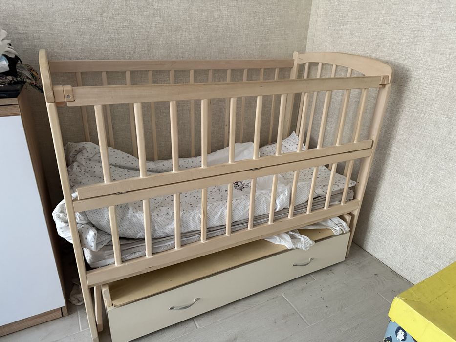 Дитяче ліжечко люлька