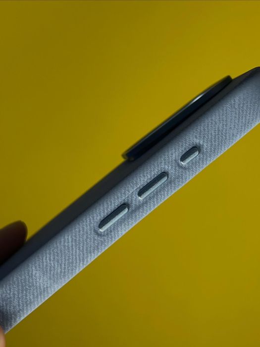 Чохол на iPhone 16 Pro