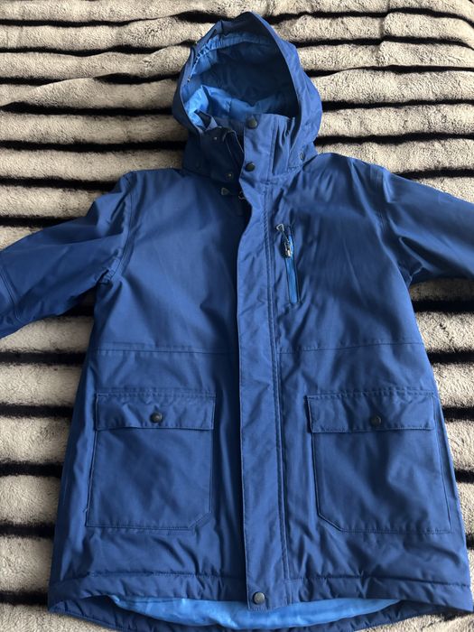 Продам демисезонную куртку для мальчика!