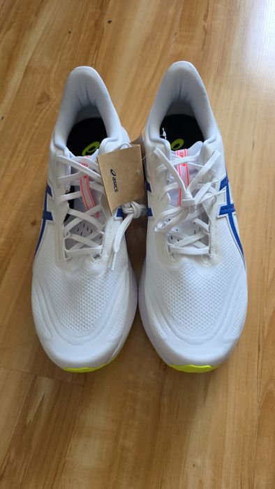 Sprzedam Asics Novablast 5 ATC Nowe rozm.49