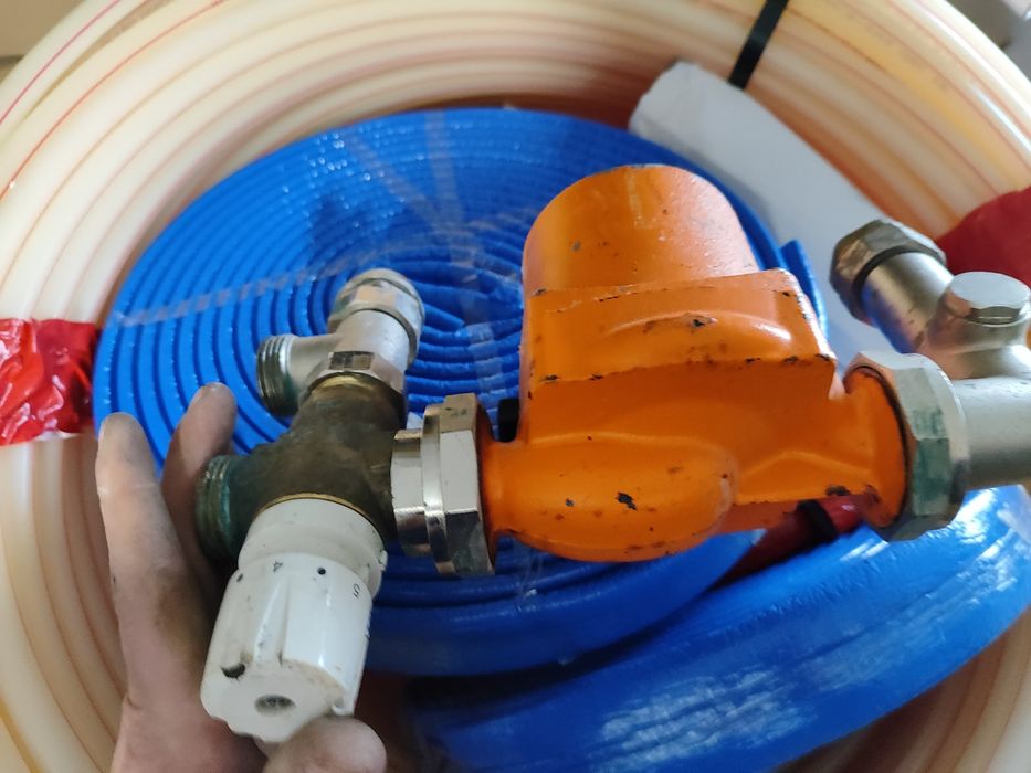 Pompy widoczne na zdjęciach sprawne