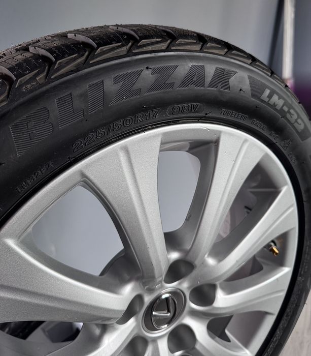НОВІ Колеса 5 114.3 R17 Lexus Toyota Оригінал