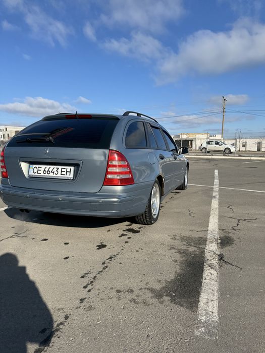 Mercedes-Benz C-Class 2003 VIN WDB2032081F524624 фото оголошення 4 з 8