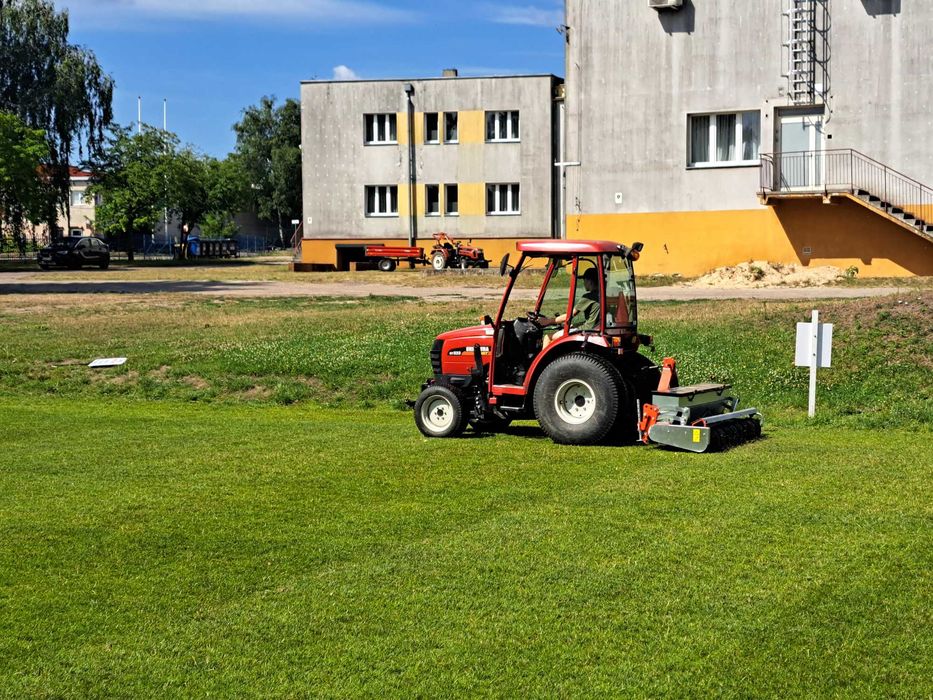 Budowanie boisk, profesjonalne zabiegi pielęgnacyjne na murawach
