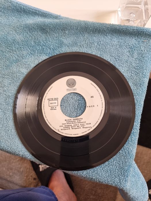 Black Sabbath Paranoid single