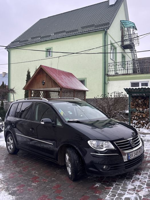 Volkswagen Touran 2008 1.4 бензин