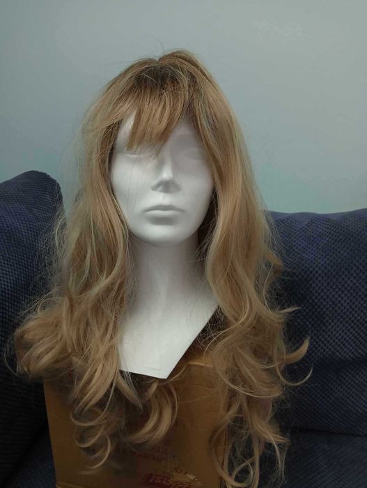 Peruka syntetyczna blond ombre 65cm
