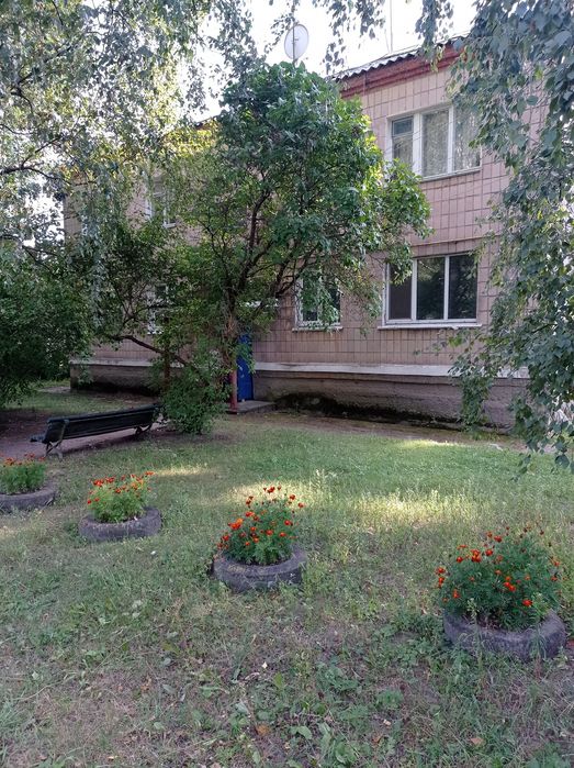 2-х кімнатна квартира в центрі села Чемер.