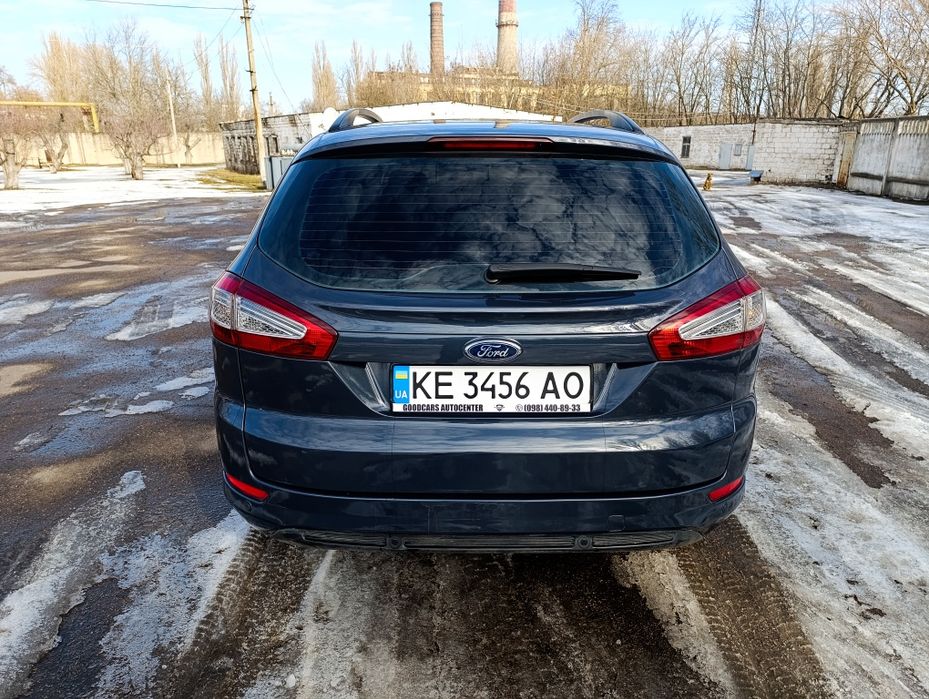 Автомобіль Форд мондео 4