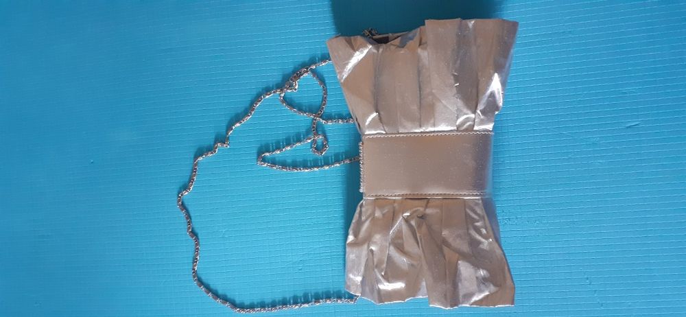 Клач сумка сумочка для невесты выпускницы вечерняя