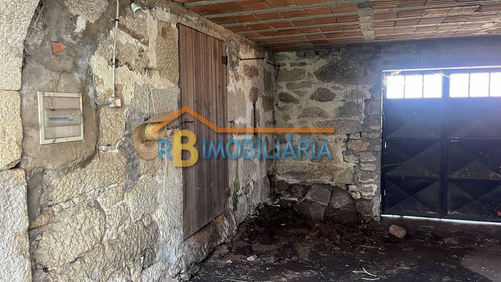 Conjunto de 2 moradias geminadas em Mansores - Arouca