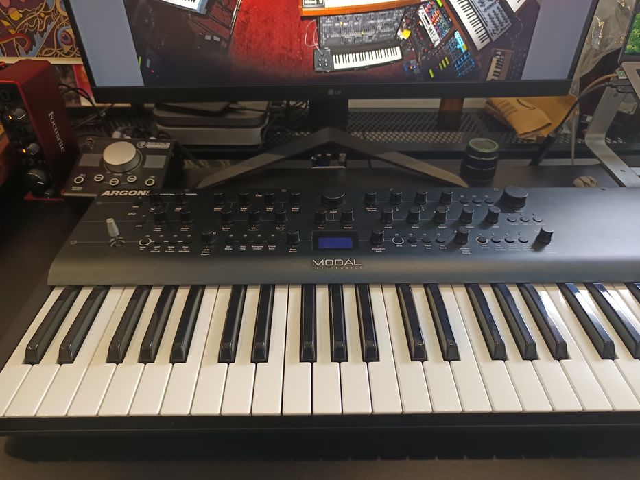 Sintetizador Modal - Argon 8X