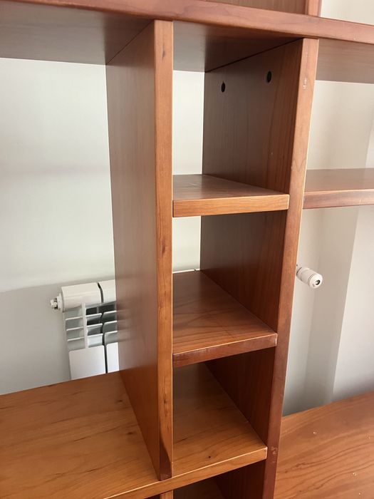 Móvel de TV com estante em cerejeira fabricado em Portugal, linha Pico