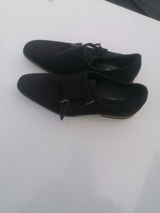 Sapatos de homem de camurça