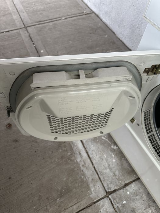 Сушильна машинка miele