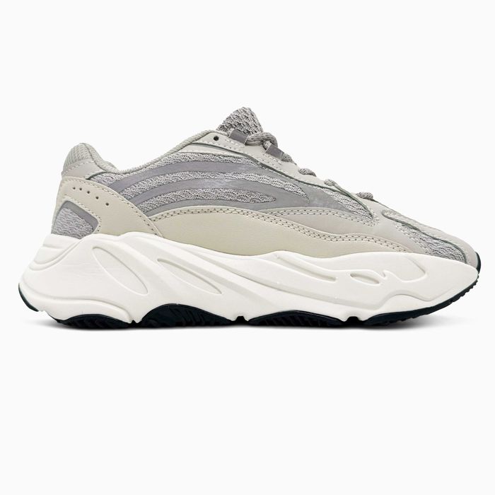 Чоловічі кросівки Adidas Yeezy Boost 700 V2 "Static" Розміри 40-45
