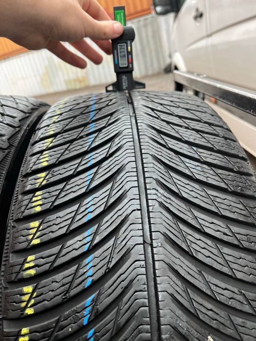 Шины бу 255 40 235 45 R 20 Michelin pilot alpin 5 разноширокий зима